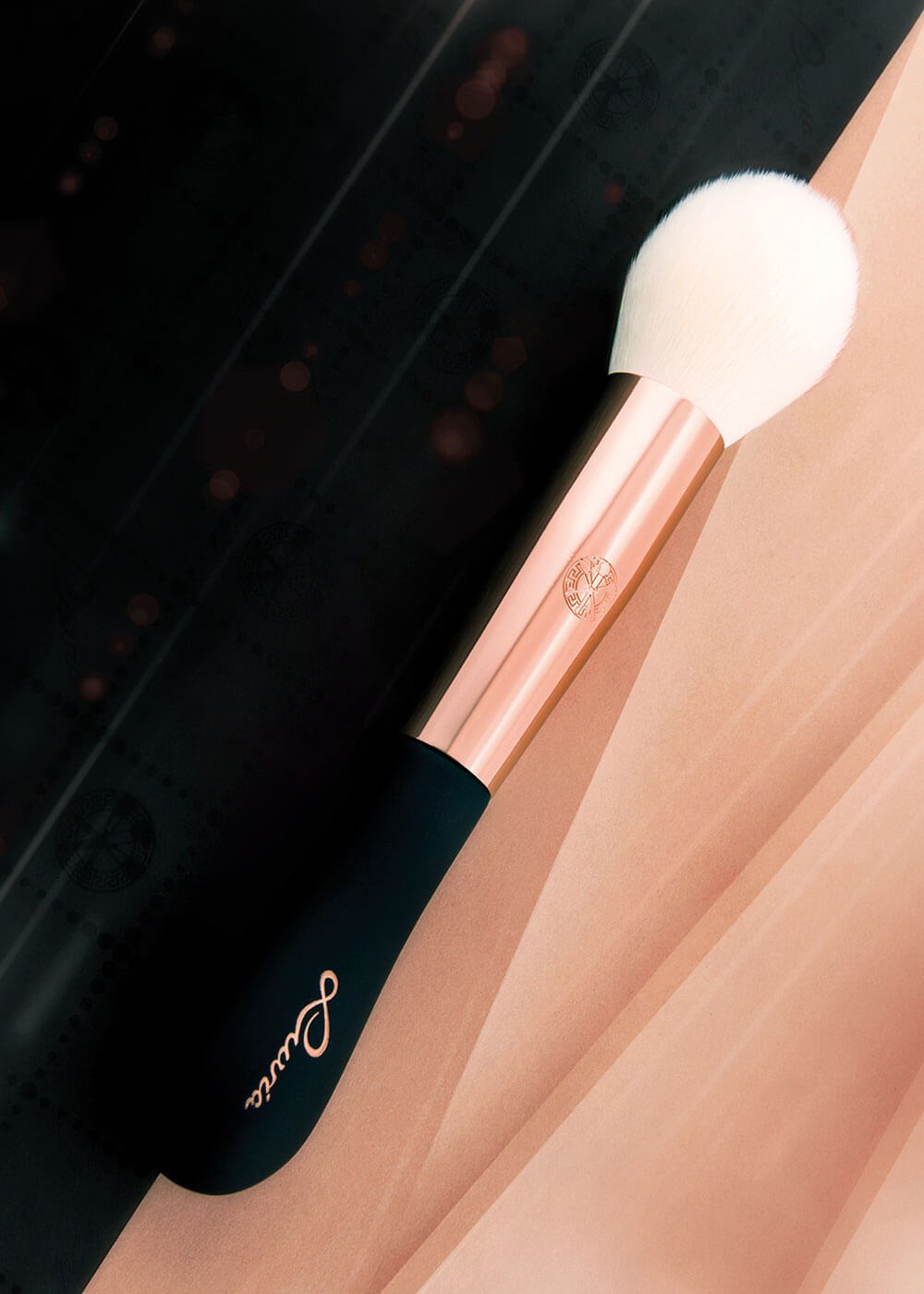 VS203 Tapered Face Brush
