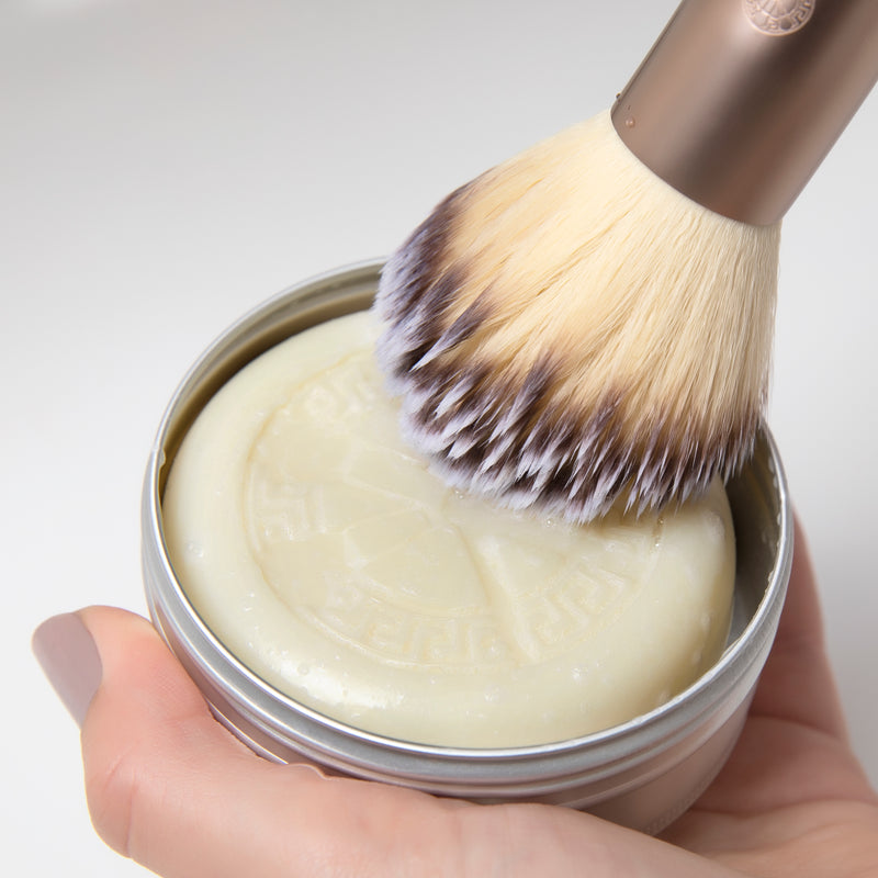 Gereinigte Luvia Make-up-Pinsel richtig ausspülen
