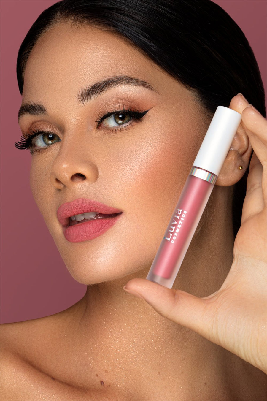 Luvia Pure Berry Liquid Lipstick im Kampagnenmotiv